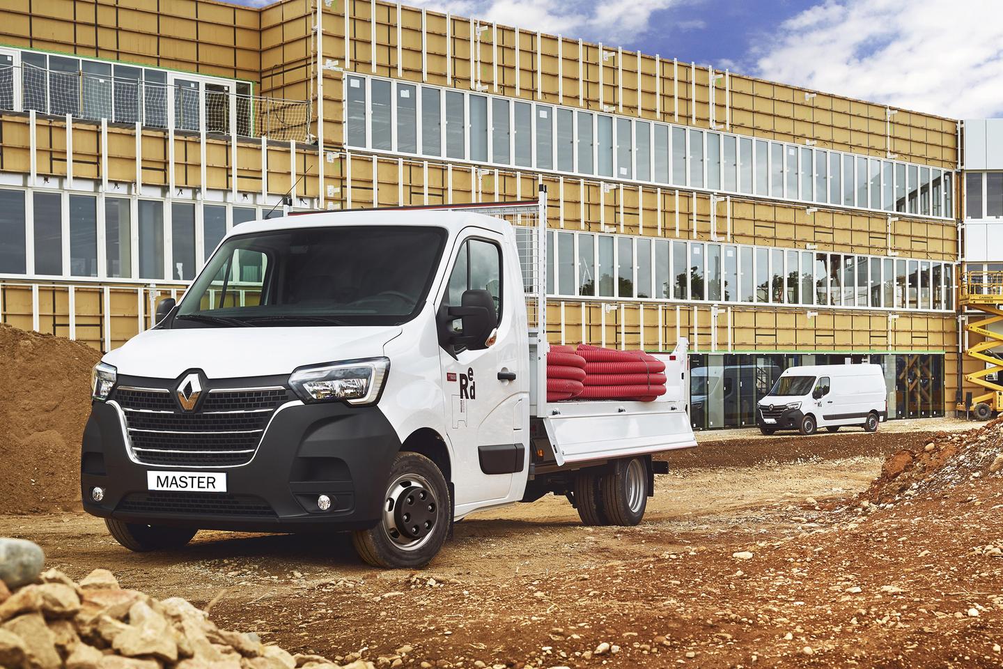 RENAULT TRUCKS MASTER RED PLATEAU